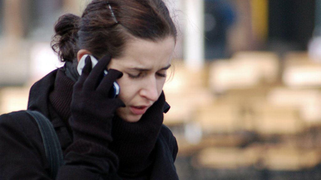 10 motive pentru a ridica telefonul acum