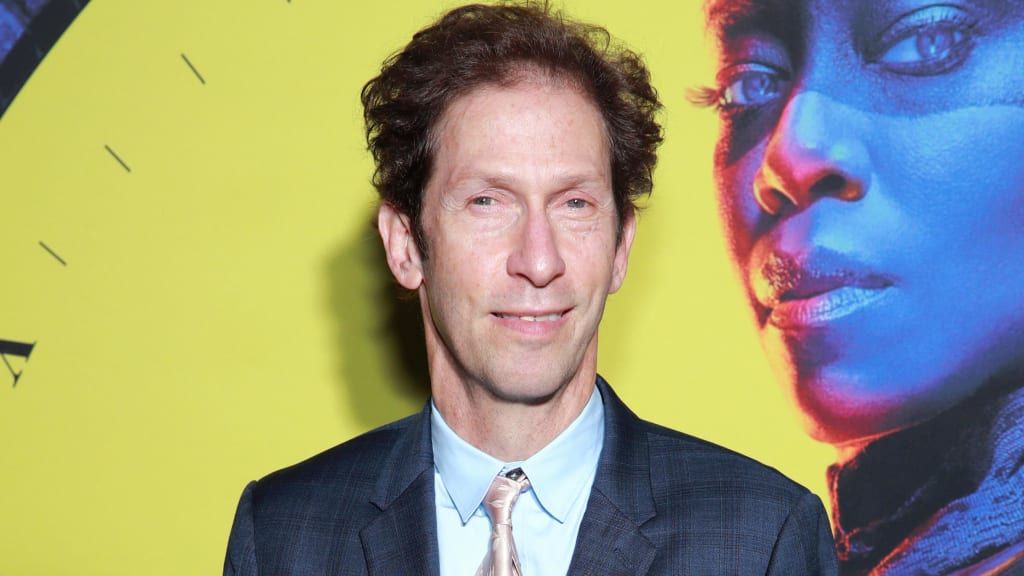 Tim Blake Nelson của Watchmen có một khởi đầu mới như thế nào