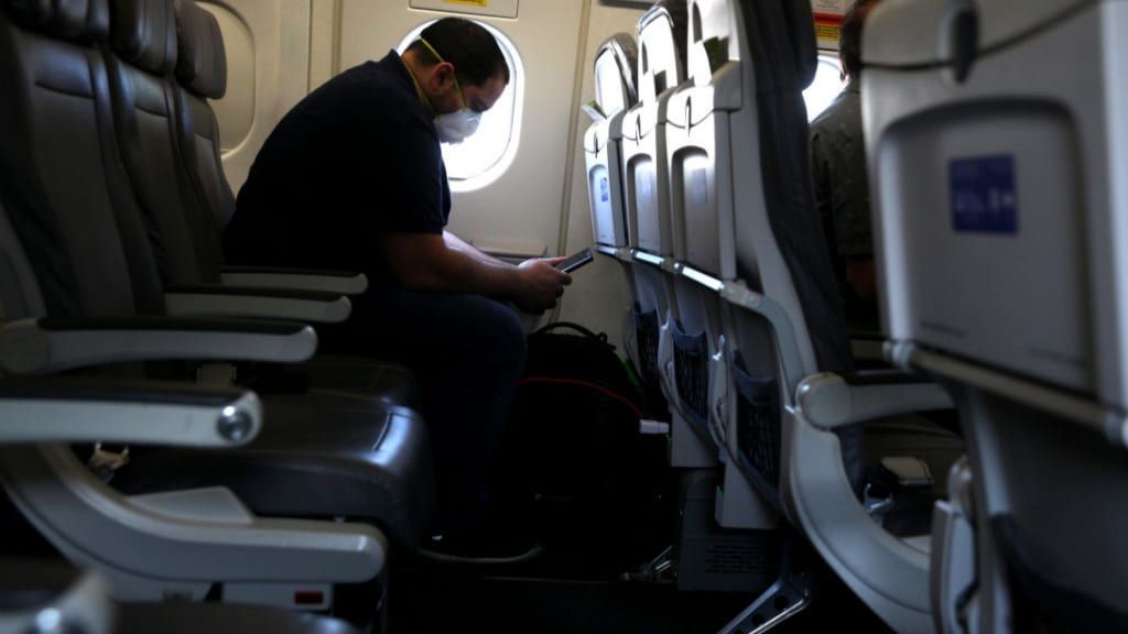 United Airlines en American Airlines zeggen dat duizenden banen in gevaar zijn