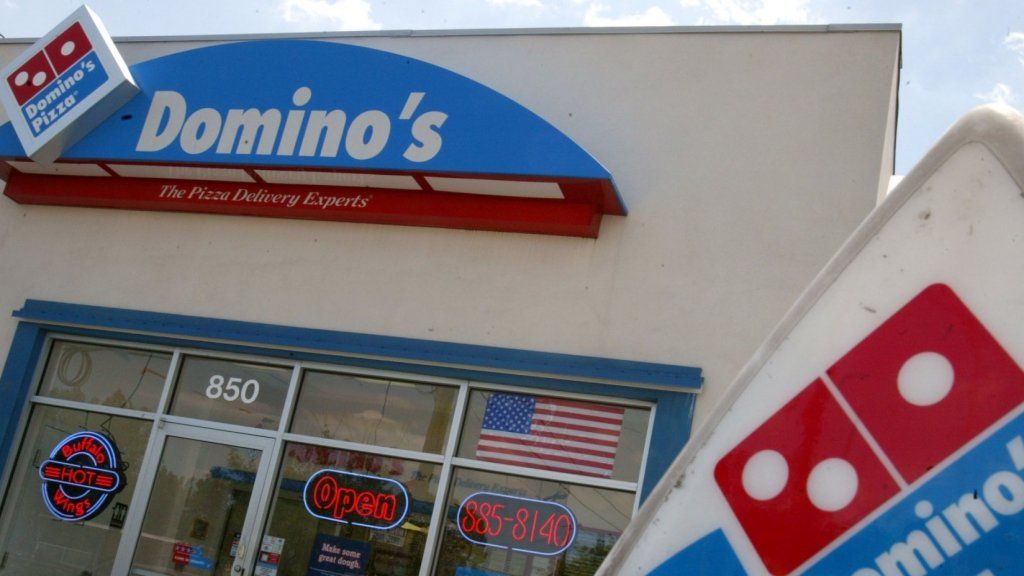 Domino pakkumine: hankige Domino tätoveering, hankige kogu eluks tasuta pizza (siin on see, kuidas see õnnestus)