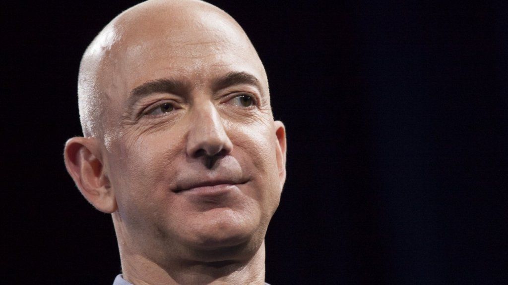 'Tihi začetek': Briljantna (in presenetljiva) metoda srečanja, ki sem se je naučil od Amazonovega Jeffa Bezosa