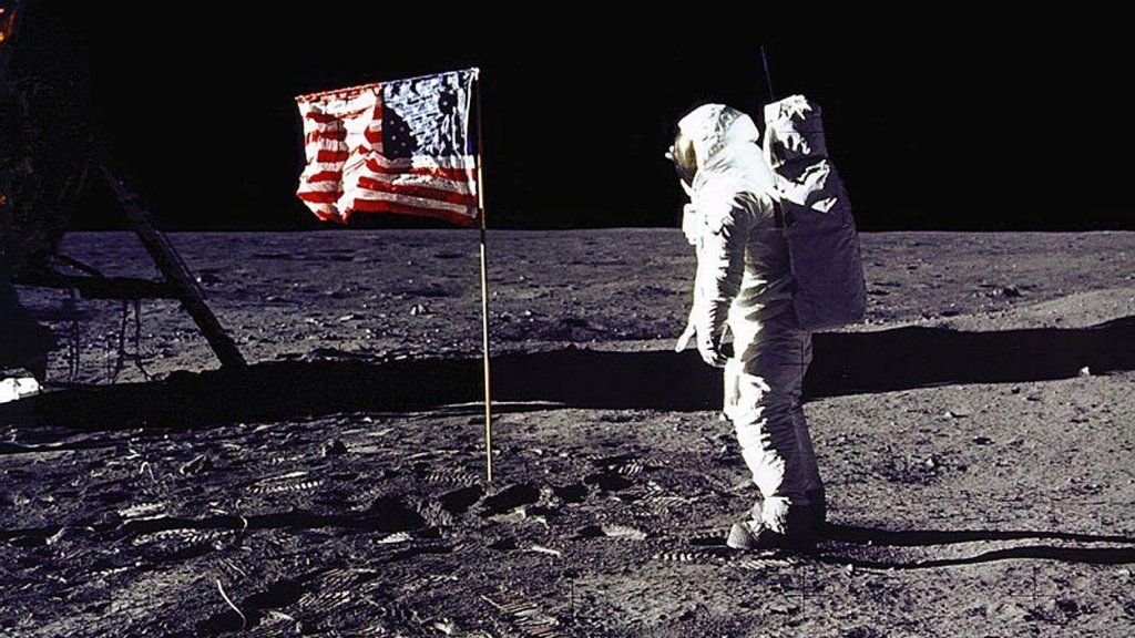La NASA acaba de publicar un nuevo y sorprendente video que muestra lo que vio Neil Armstrong durante los últimos momentos cruciales del aterrizaje en la luna