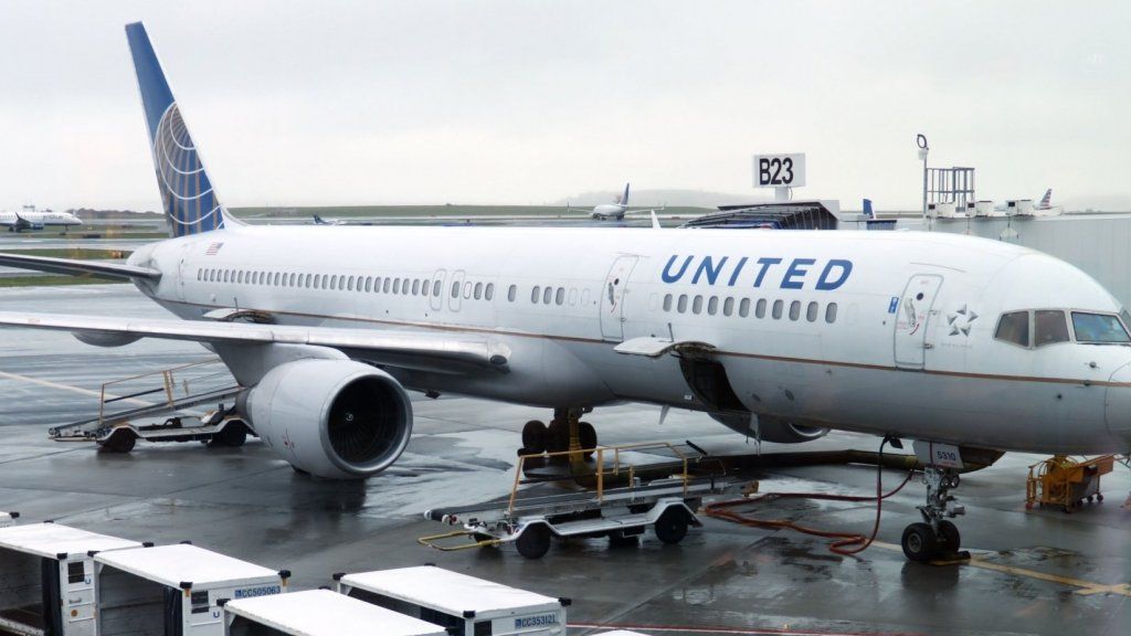 ประธาน United Airlines กล่าวว่าเฉพาะผู้ที่บินบ่อยเท่านั้นที่มีความสุขบนสายการบิน เหตุผลที่ทำให้เซ