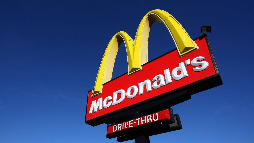 A McDonald's éppen egy ingyenes szalonna boldog órát tárt fel, amely teljesen zseniális (miért nem gondolt rá először Wendy vagy Burger King?)