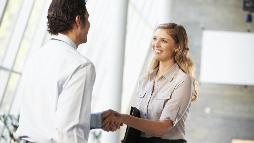 Les 5 choses que vous apprenez dans les 3 minutes qui suivent une rencontre avec quelqu'un de nouveau