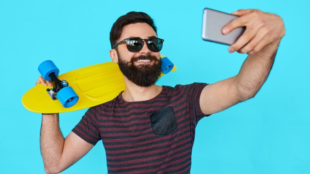 7 tipos de fotos de perfil que você nunca deve postar no LinkedIn, de acordo com recrutadores