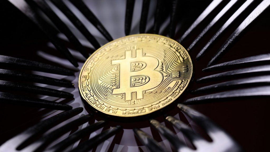 Ar „Bitcoin“ burbulas sprogs? (Kai kurie sako, kad avarija yra tiesiog už kampo)