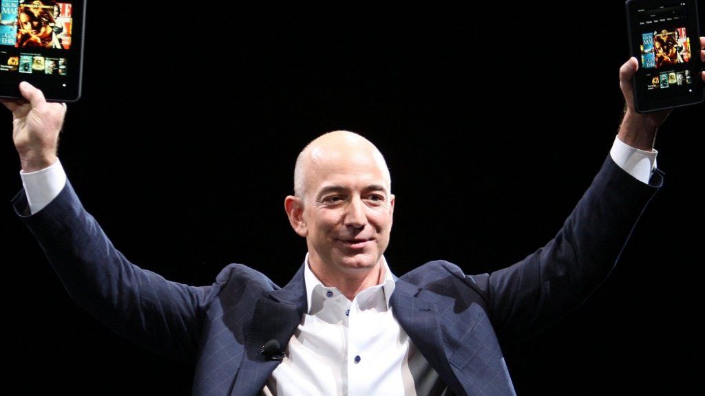 Amazon Jeffa Bezosa kupuje suk, największy sklep internetowy na Bliskim Wschodzie