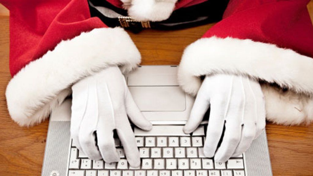 Non sei sicuro di cosa vogliono i tuoi amici per Natale? Chiedi a Internet