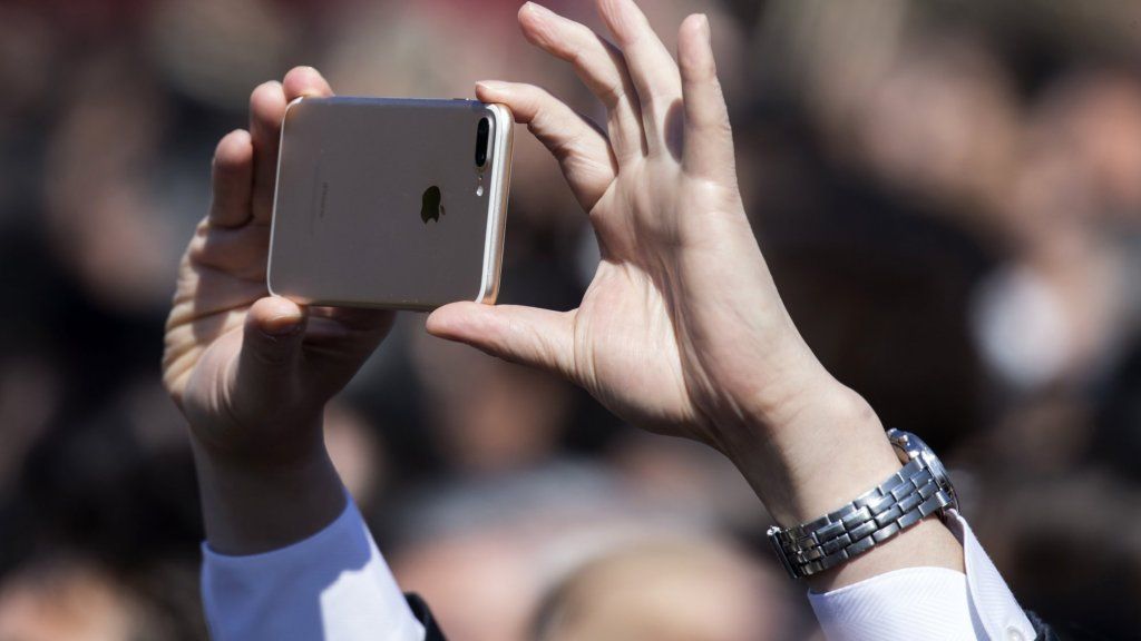 Social media vs. avere una vita: 3 modi per trovare un equilibrio