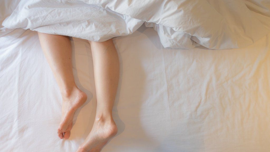 Bagaimana Tidur Telanjang Menawarkan Manfaat Penting untuk Hidup Anda
