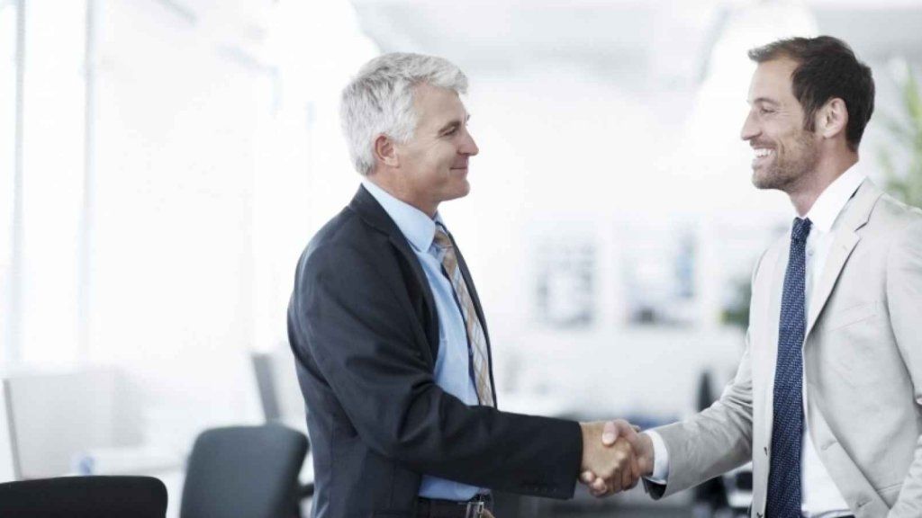 7 modi per far piacere agli sconosciuti all'istante