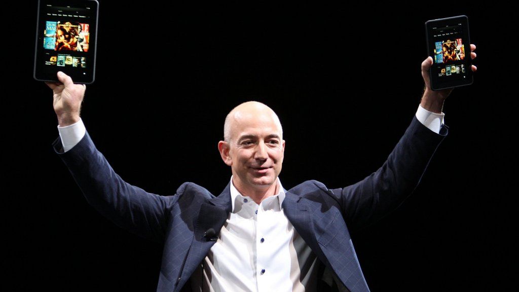 Drugi uslužbenec Amazona verjame, da bi se Amazon moral razdeliti na dvoje
