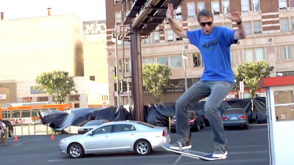 Video Hoverboard đó Tất cả đều là một Hoax (Thông minh và Sáng tạo)
